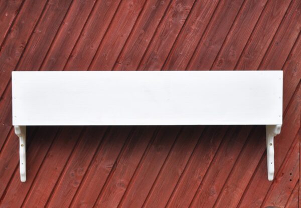 puidust värvitud lillekast
